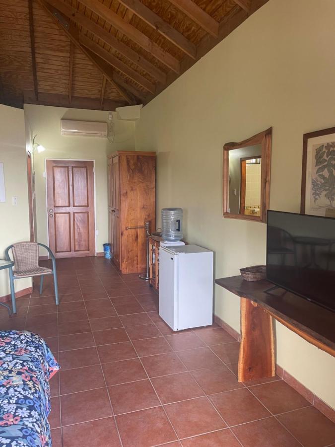 The Victory Villa Parrot Hall Extérieur photo